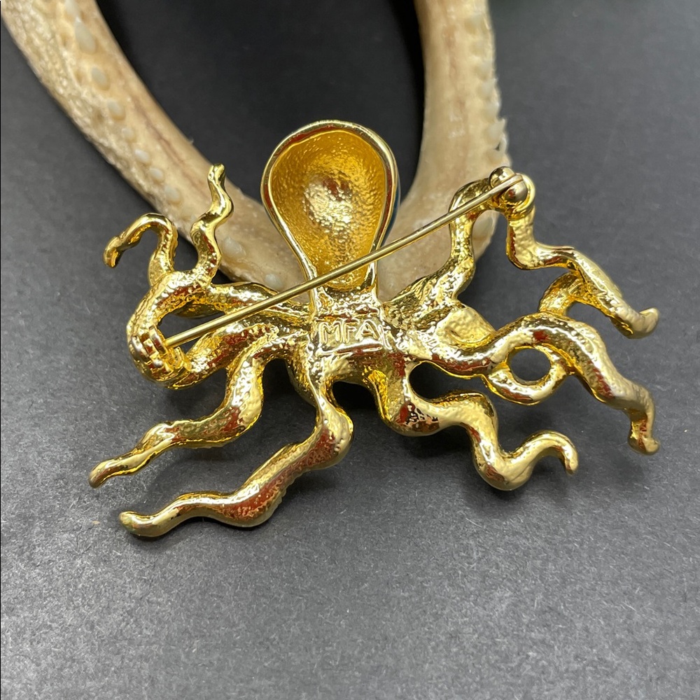 Museum of Fine Arts enameled octopus brooch vintage - Picture 4 of 7